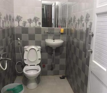 Ha Tien Hotel | Pet-Friendly Retreat at Nhà Nghỉ Cẩm Tiên 1
