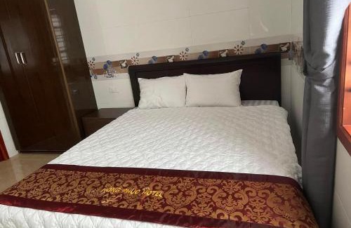 Huong Son Hotel | Top-Rated Nhà Nghỉ Hồng Phúc: Pet-Friendly & Breakfast Included
