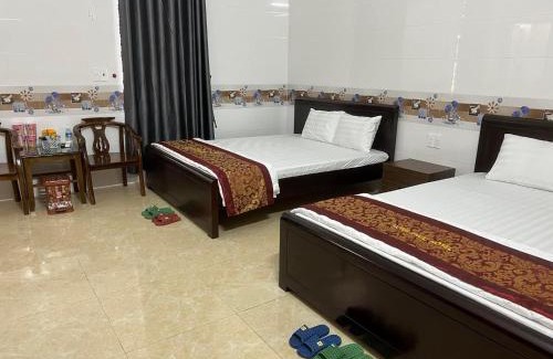 Huong Son Hotel | Top-Rated Nhà Nghỉ Hồng Phúc: Pet-Friendly & Breakfast Included