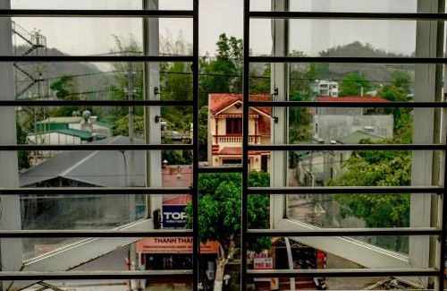 Son La Hotel | Discover Comfort at Nhà nghỉ Hoa Lạc Tiên - Pet Friendly Stay