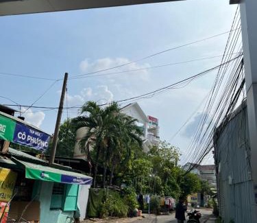 Thu Dau Mot Hotel | Cozy Child-Friendly Retreat at Nhà Nghỉ Nam Phương