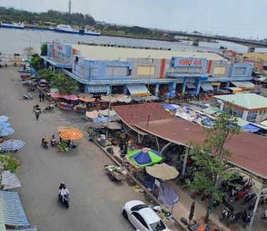 Ha Tien Bed & Breakfast | Cozy NHÀ NGHỈ NAM PHƯƠNG: Pet-Friendly & Breakfast Included