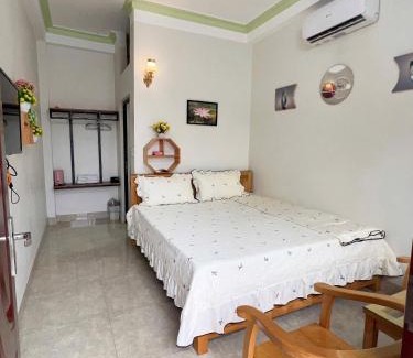 Moc Chau Bed & Breakfast | Budget-Friendly Stay at Nhà Nghỉ Ngọc Long: Family-Safe Retreat