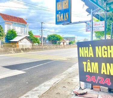 An Nhon Bed & Breakfast | Pet-Friendly Retreat at NHÀ NGHỈ TÂM AN with 9/10 Rating