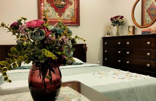 Hang Buom House | Inviting Stay at Nhà Phố Hà Nội with Hot Tub Access