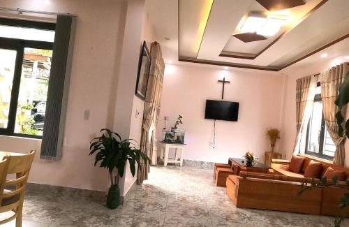 Da Lat Apartment | Discover Nhà Rum Rôn: Family-Friendly with 9.5/10 Rating