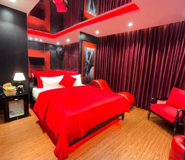Dong Anh Hotel | Budget-Friendly Nhật Tân Hotel with Family Amenities