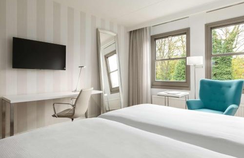 Bussum Hotel | Pet-Friendly NH Bussum Jan Tabak with Pool & Restaurant