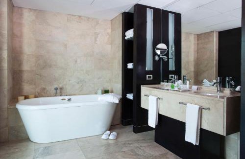Buenos Aires Central Business District Hotel | Discover NH Collection Buenos Aires Centro Histórico Retreat
