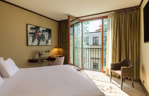 Nove Mesto Hotel | Elegant NH Collection Prague Carlo IV with Spa & Pool