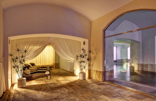 Nove Mesto Hotel | Elegant NH Collection Prague Carlo IV with Spa & Pool