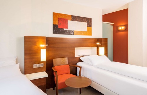 Niederrad Hotel | Modern NH Frankfurt Niederrad with Family-Friendly Amenities