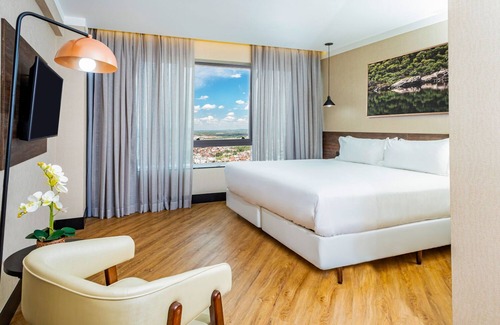 Santana Hotel | Exceptional NH Hotel Feira de Santana with Spa & Pool