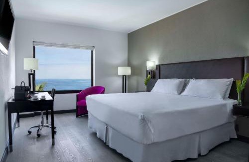 Iquique Hotel | Oceanfront Comfort at NH Iquique Costa – 4-Star Retreat