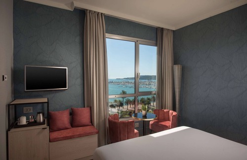 La Spezia Historic Centre Hotel | Discover NH La Spezia: 4-Star Hotel with Spa & Dining