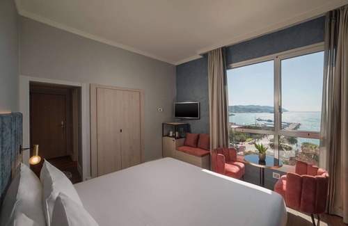 La Spezia Historic Centre Hotel | Discover NH La Spezia: 4-Star Hotel with Spa & Dining