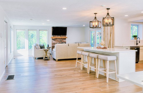Meredith House | Idyllic Getaway at Lake Winnipesaukee with Pool & Spa