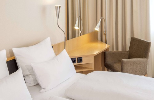 Englschalking Hotel | Discover NH München Messe: Family-Friendly & Spa Retreat