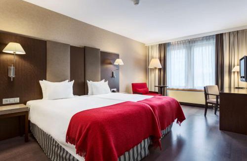 Mechelen Hotel | Pet-Friendly Stay at NH Mechelen with Pool & Breakfast