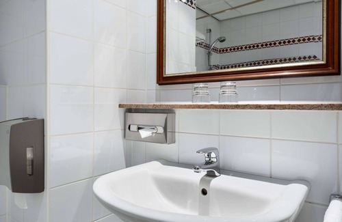 Mechelen Hotel | Discover NH Mechelen: Family-Friendly Hotel with Spa & Breakfast