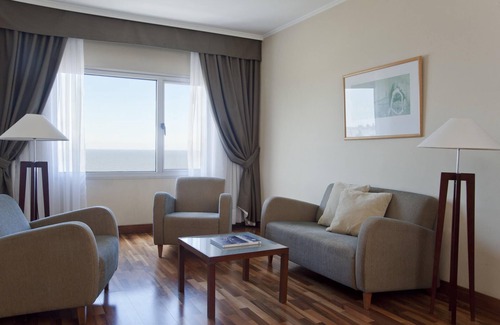 Ciudad Vieja Hotel | Discover NH Montevideo Columbia: Eco-Friendly 4-Star Retreat