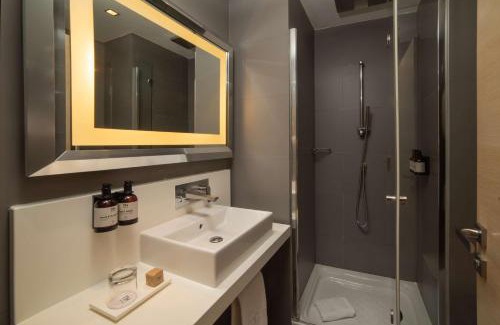 Pisa City Centre Hotel | Discover NH Pisa: Pet Friendly with Pool & Breakfast Included