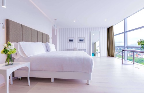Puebla Hotel | Eco-Friendly Retreat at NH Puebla Finsa: Guest Rated 8.8