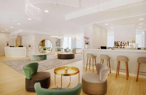Trento Hotel | Elegant NH Trento: Pet-Friendly 4-Star Retreat