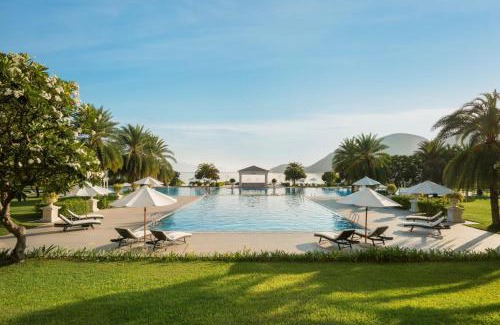 Nha Trang Resort | Discover Nha Trang Marriott Resort & Spa on Hon Tre Island