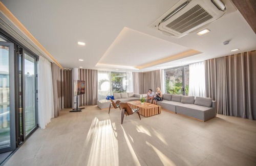 Nha Trang Villa | Nha Trang Oceanfront Luxury Villa Anh Nguyen