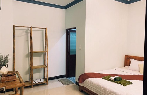 Rach Gia Hotel | Discover Nho Hotel: Guest Rated 9/10 with Family Amenities