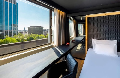 Saint-Josse-ten-Noode Hotel | Discover nhow Brussels Bloom: 4-Star Hotel with Spa & Dining