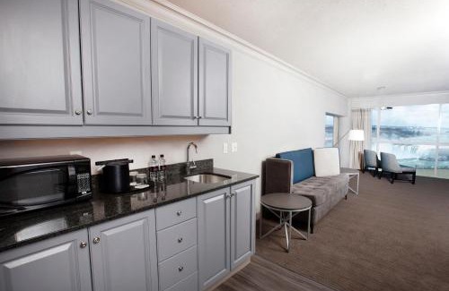 Fallsview Hotel | Experience Niagara Falls Marriott with Stunning Ocean Views