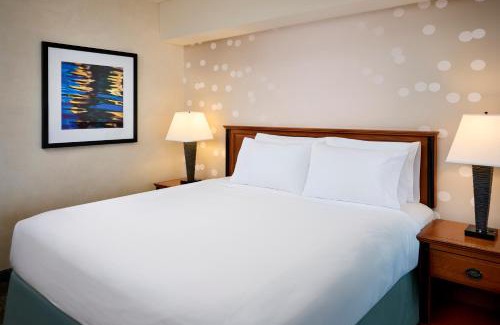Fallsview Hotel | Experience Comfort at Radisson Hotel & Suites Fallsview