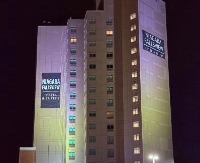 Fallsview Hotel | Experience Comfort at Radisson Hotel & Suites Fallsview