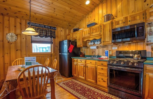 Rangeley Plantation Cabin | Experience Niboban Cabin 5 with Lake Views and Fire Pit