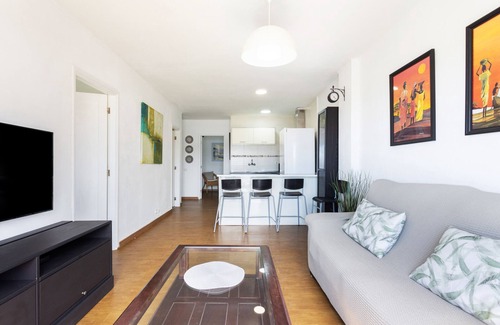 Playa San Juan Apartment | Inviting 2-Bed Apartment with Ocean View in Playa San Juan