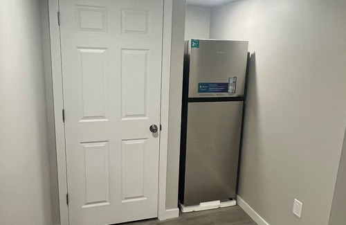 Winnipeg House | Nice 2 bed basement + private entrance