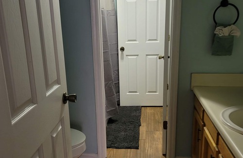 St. Marys House | Cozy 2 Bedroom Duplex Perfect for Contractors and Families
