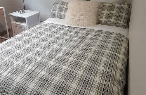 Officer House | Nice 2 bedrooms for 3 people