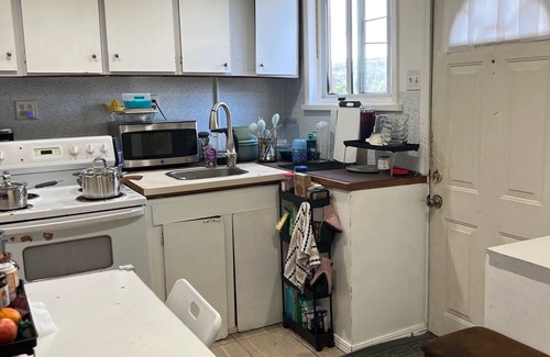 Mission Terrace House | Cozy Two-Bedroom Retreat with BBQ Deck Near Bart