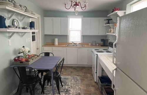 Ballinger House | Perfect 2 BR Retreat for Hunting & Fishing Near Ivie