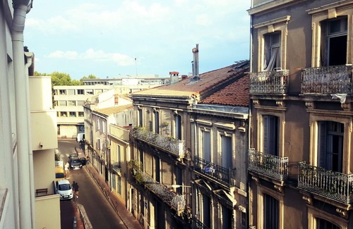Gambetta Apartment | Cozy 2 Rooms in Central Montpellier - Au petit Thaï