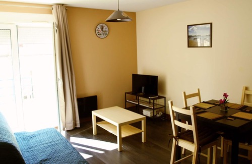 Gambetta Apartment | Cozy 2 Rooms in Central Montpellier - Au petit Thaï