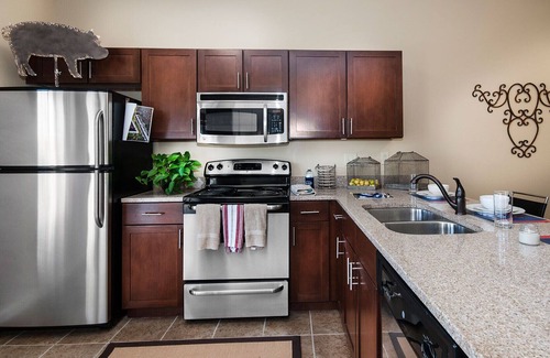 Oxford Apartment | Nice 3B 3B Unit Walking Distance to Ole Miss and Minutes from Downtown Oxford