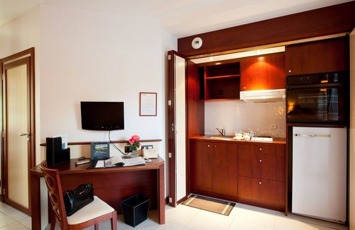 Saint-Jouan-des-Guerets Apartment | Cozy Apartment for Two with Pool, Ocean View & WIFI