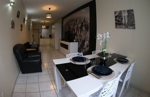 Verdun Apartment | Cozy Stay Near London Dock with Family-Friendly Amenities
