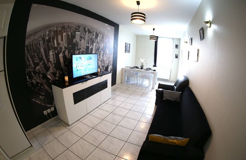 Verdun Apartment | Cozy Stay Near London Dock with Family-Friendly Amenities
