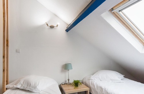 Fives Apartment | Nice and charming duplex at the foot of the metro in Lille Fives - Welkeys