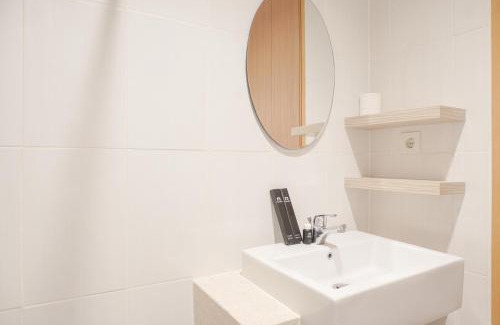 Mampang Prapatan Apartment | Cozy 1BR Retreat at Samara Suites with Pool Access